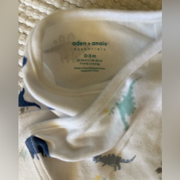 Aiden + Anais Essentials Wrap Swaddles - Picture 2 of 5